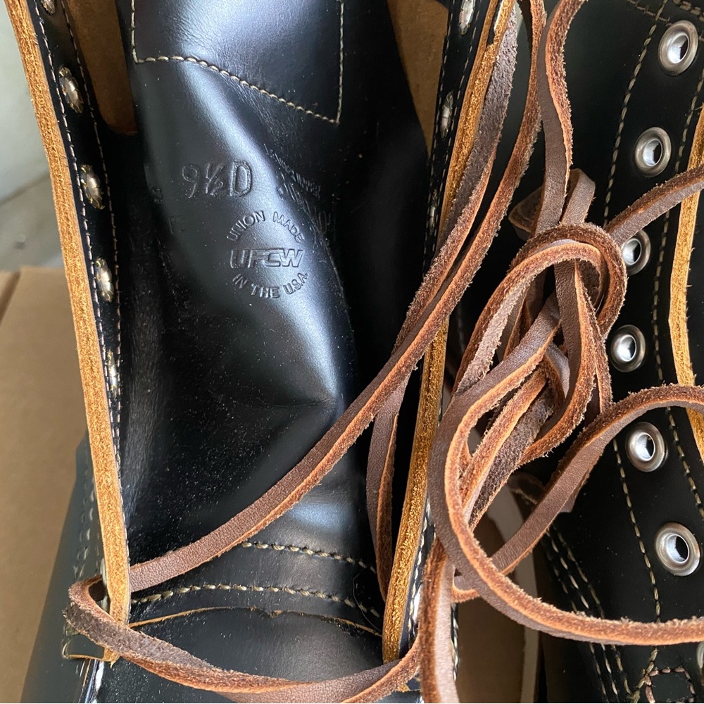 Redwing Irish Setter 9874